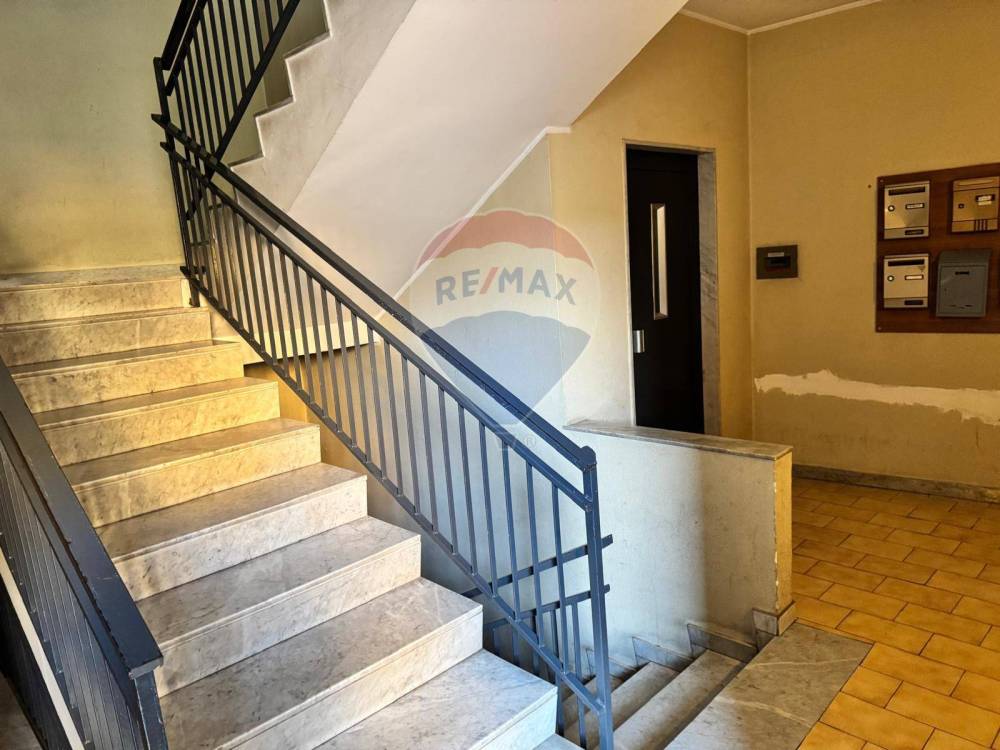 appartamento in vendita ad Aci Catena