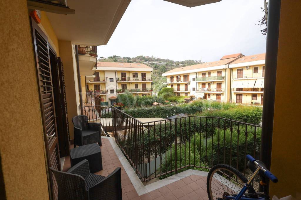 appartamento in vendita ad Aci Catena in zona San Nicolò