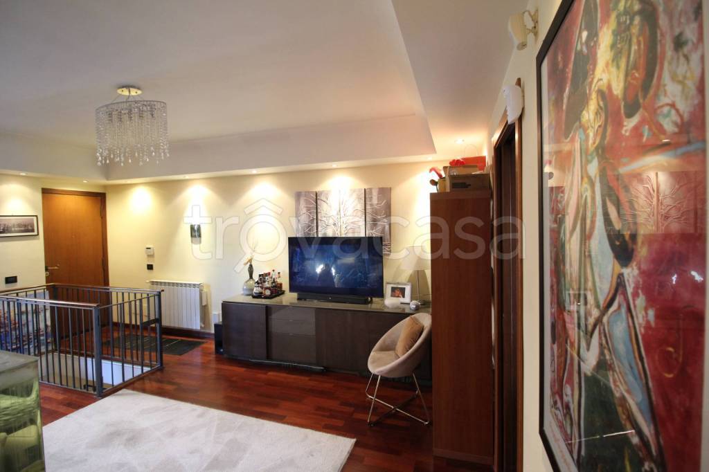 appartamento in vendita ad Aci Catena