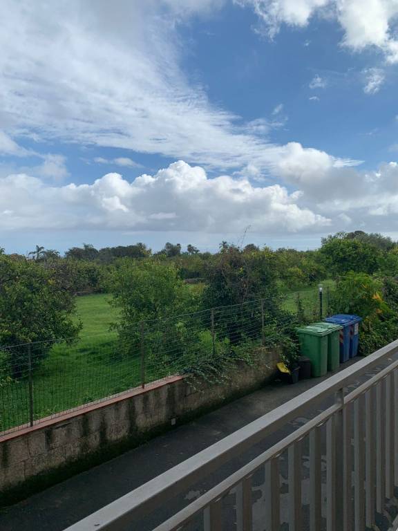 appartamento in vendita ad Aci Catena