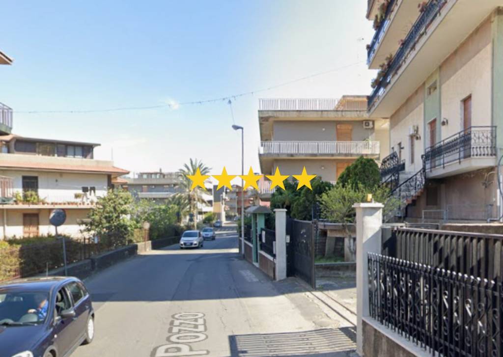 appartamento in vendita ad Aci Catena