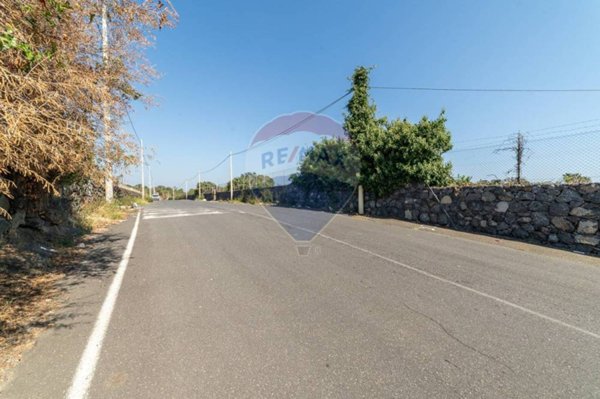 terreno agricolo in vendita ad Aci Catena in zona San Nicolò