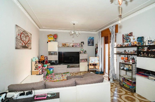 appartamento in vendita ad Aci Catena