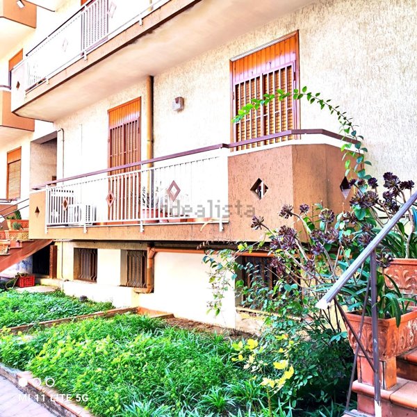 appartamento in vendita ad Aci Catena