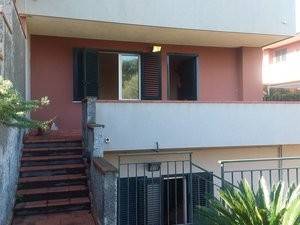 casa indipendente in vendita ad Aci Catena