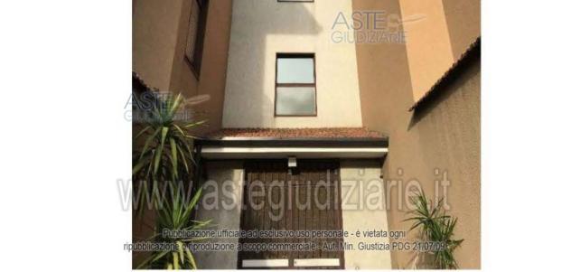 appartamento in vendita ad Aci Catena