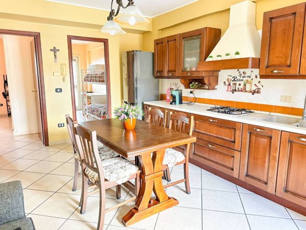 appartamento in vendita ad Aci Catena