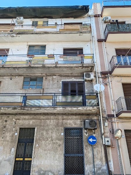 appartamento in vendita ad Aci Catena