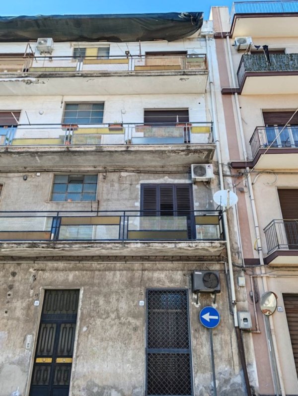 appartamento in vendita ad Aci Catena