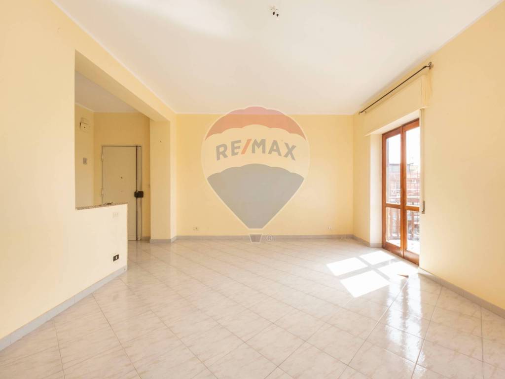 appartamento in vendita ad Aci Catena