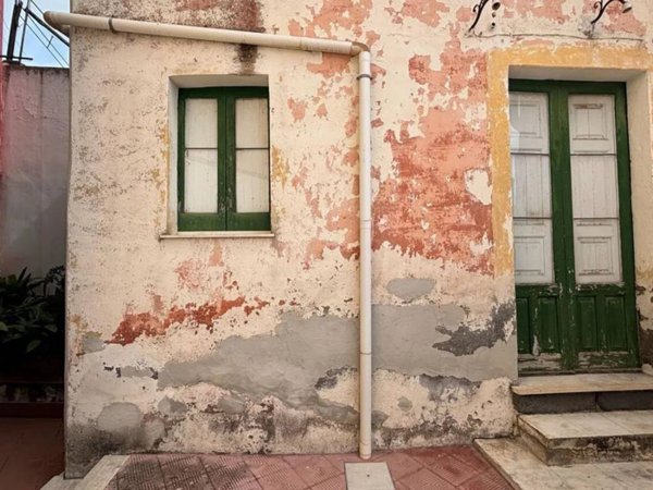 casa indipendente in vendita ad Aci Catena