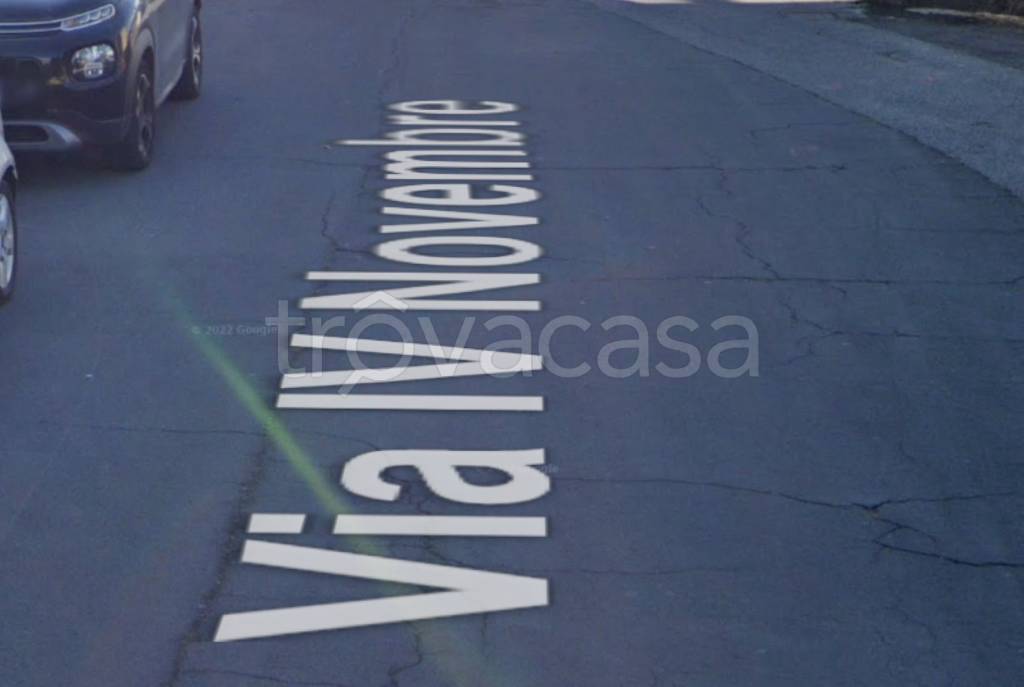 appartamento in vendita ad Aci Catena