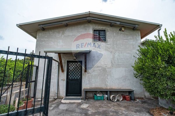 terreno agricolo in vendita ad Aci Catena