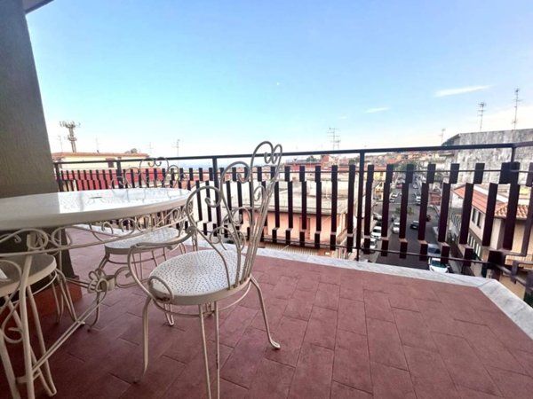 appartamento in vendita ad Aci Catena