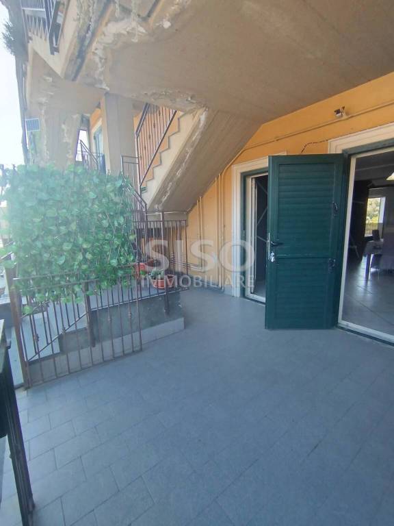 appartamento in vendita ad Aci Catena