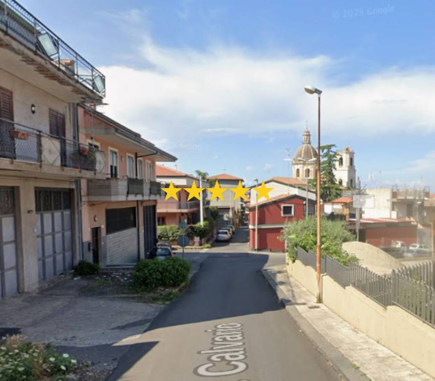 appartamento in vendita ad Aci Catena