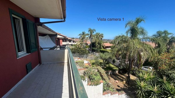 casa indipendente in vendita ad Aci Catena