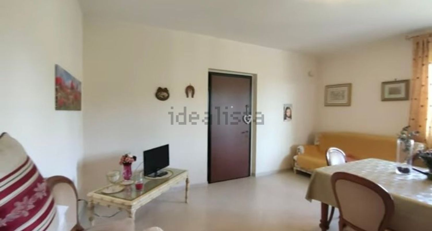 appartamento in vendita ad Aci Catena