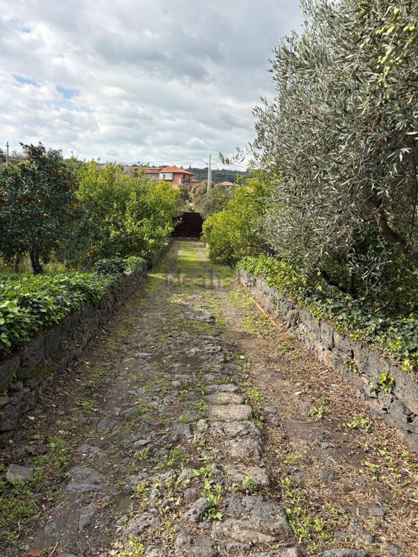 casale in vendita ad Aci Catena