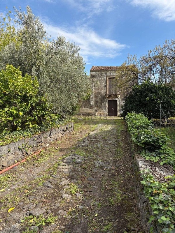 casale in vendita ad Aci Catena