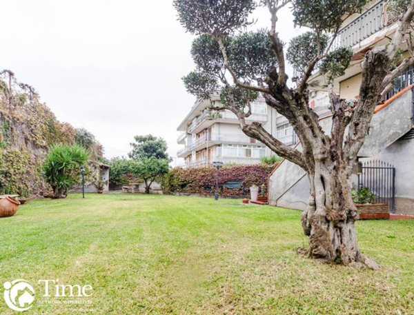 appartamento in vendita ad Aci Catena in zona San Nicolò