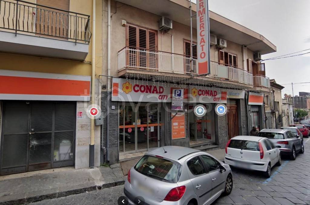 negozio in vendita ad Aci Catena