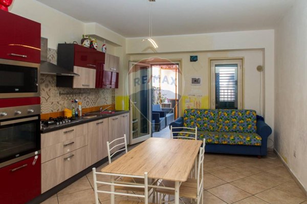 casa indipendente in vendita ad Aci Catena