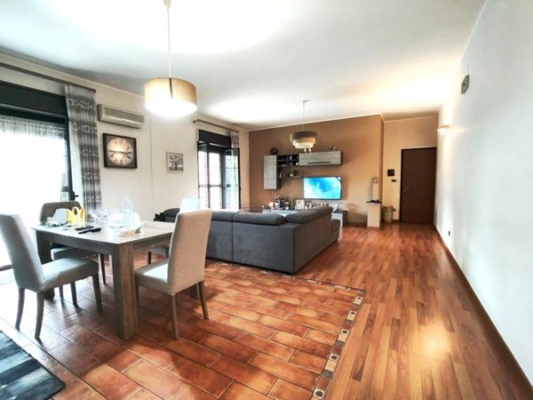 appartamento in vendita ad Aci Catena
