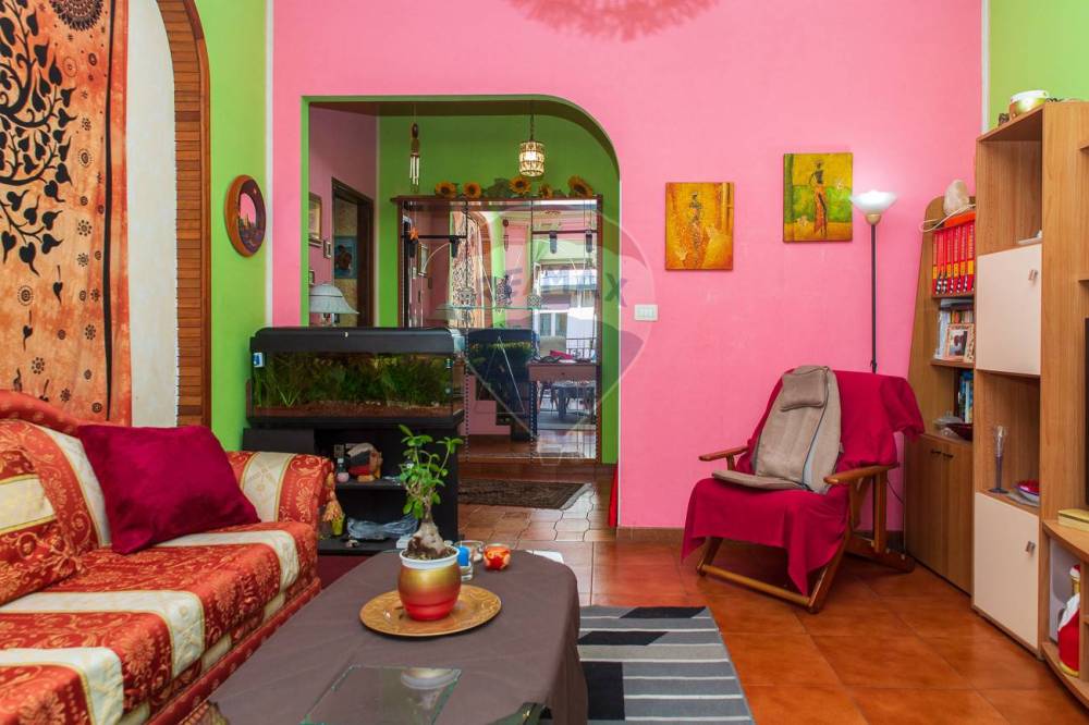 appartamento in vendita ad Aci Catena