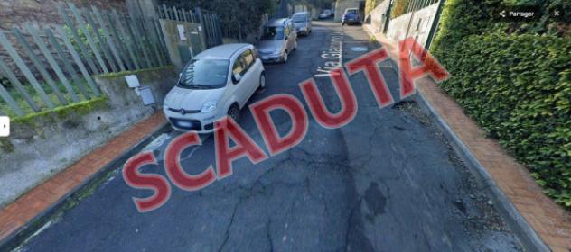 pentavano in vendita ad Aci Catena