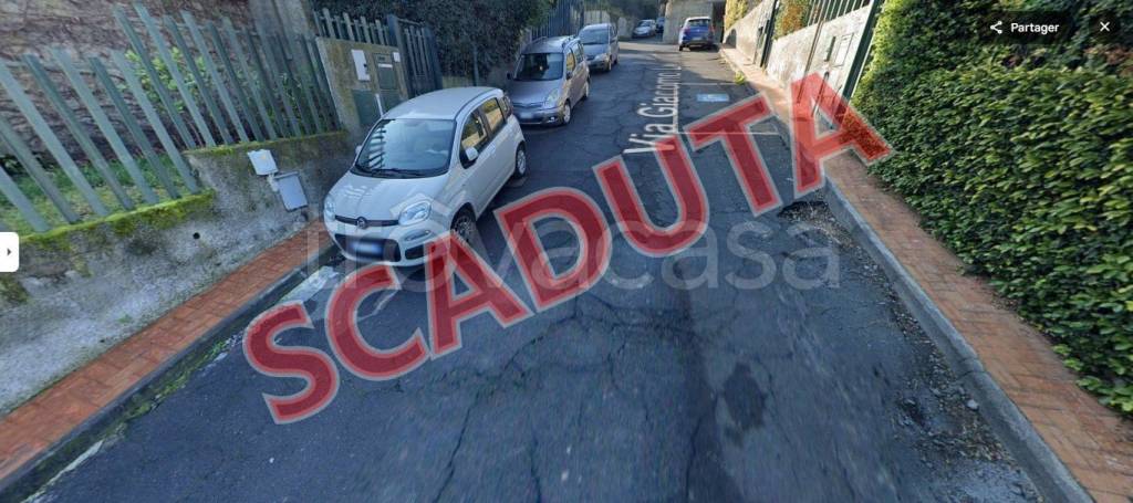 appartamento in vendita ad Aci Catena