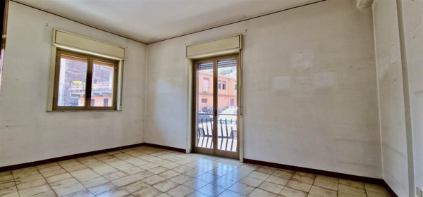 appartamento in vendita ad Aci Catena