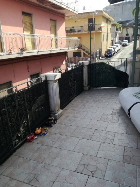 appartamento in vendita ad Aci Catena