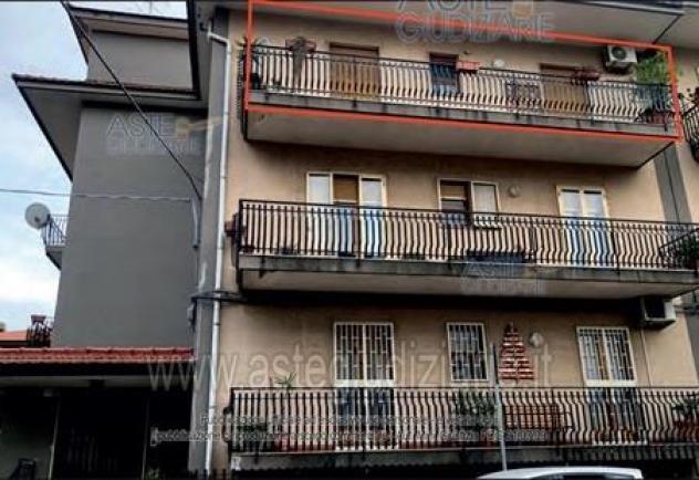 appartamento in vendita ad Aci Catena