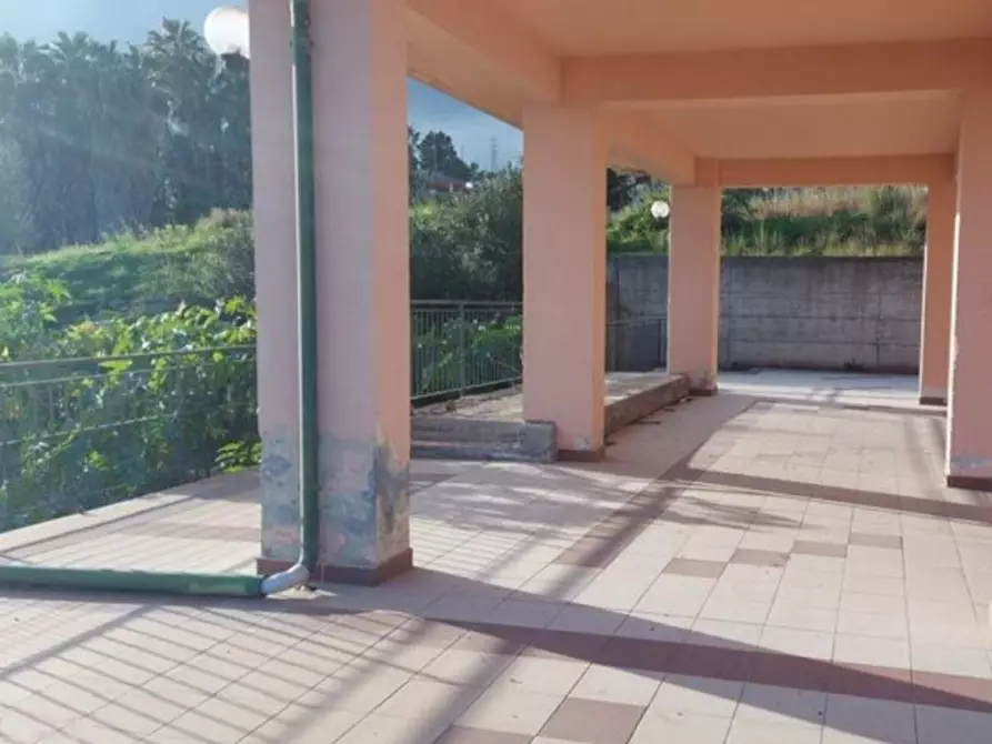 mansarda in vendita ad Aci Catena in zona Vampolieri