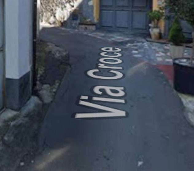 trivano in vendita ad Aci Catena