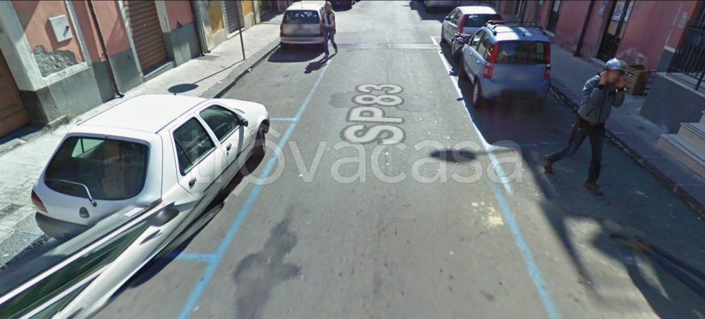 appartamento in vendita ad Aci Catena