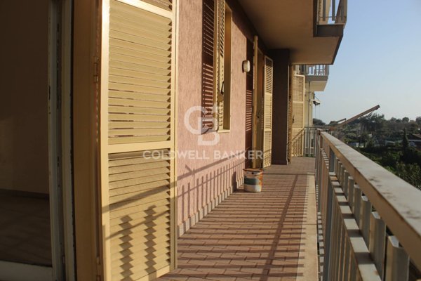 appartamento in vendita ad Aci Catena