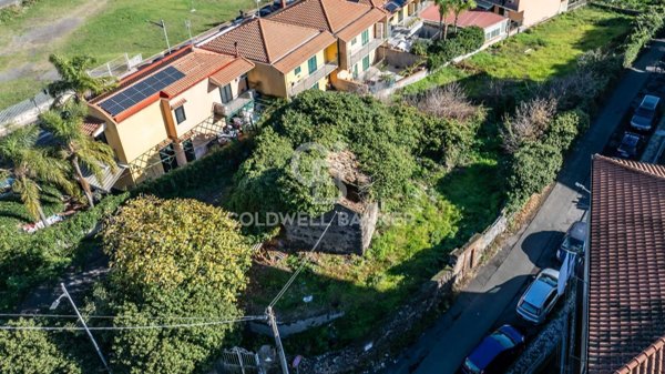 casa indipendente in vendita ad Aci Catena