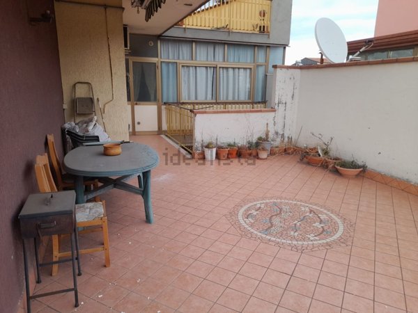appartamento in vendita ad Aci Catena