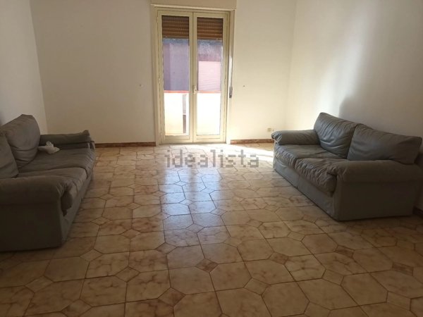 appartamento in vendita ad Aci Catena