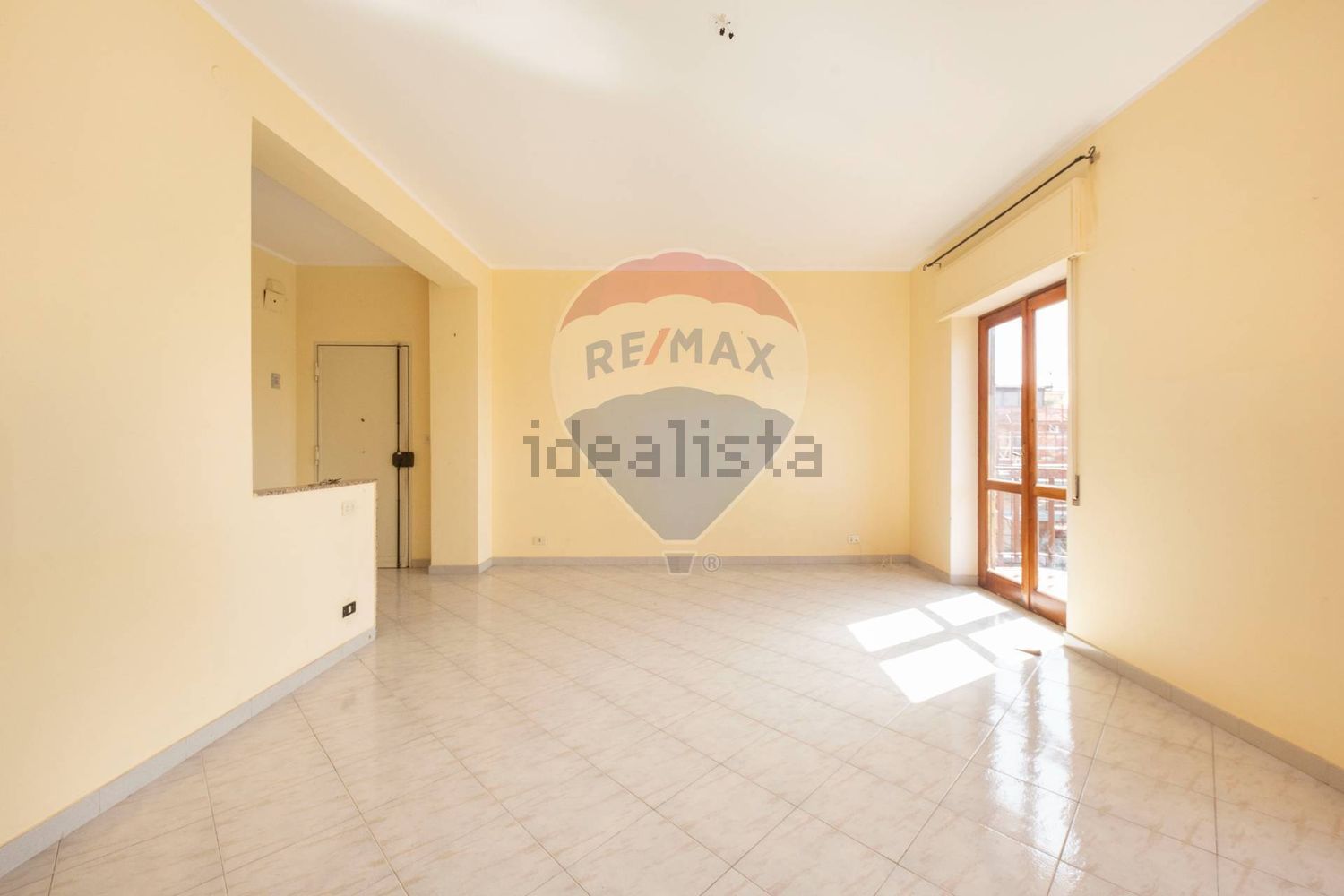 appartamento in vendita ad Aci Catena