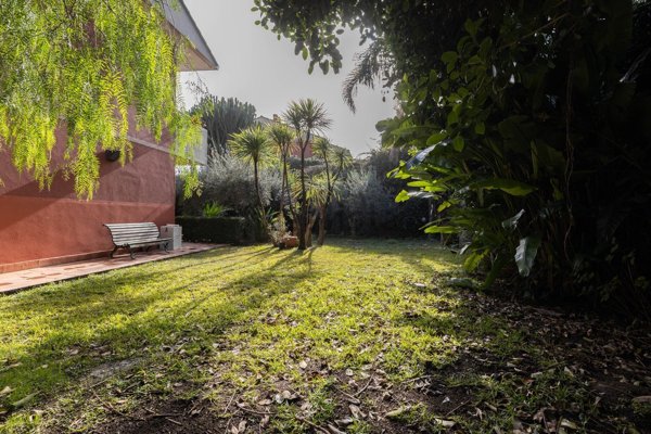 casa indipendente in vendita ad Aci Catena