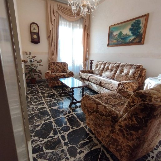 appartamento in vendita ad Aci Catena