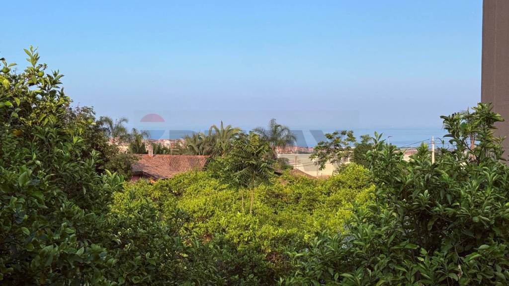terreno agricolo in vendita ad Aci Catena in zona Aci San Filippo