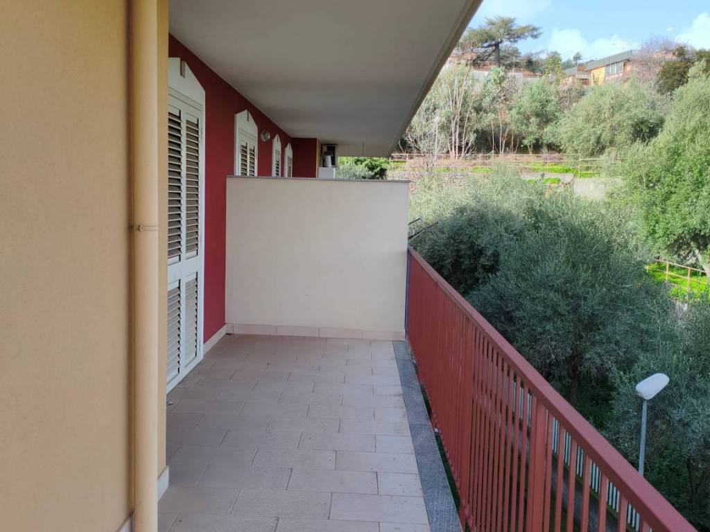 appartamento in vendita ad Aci Catena