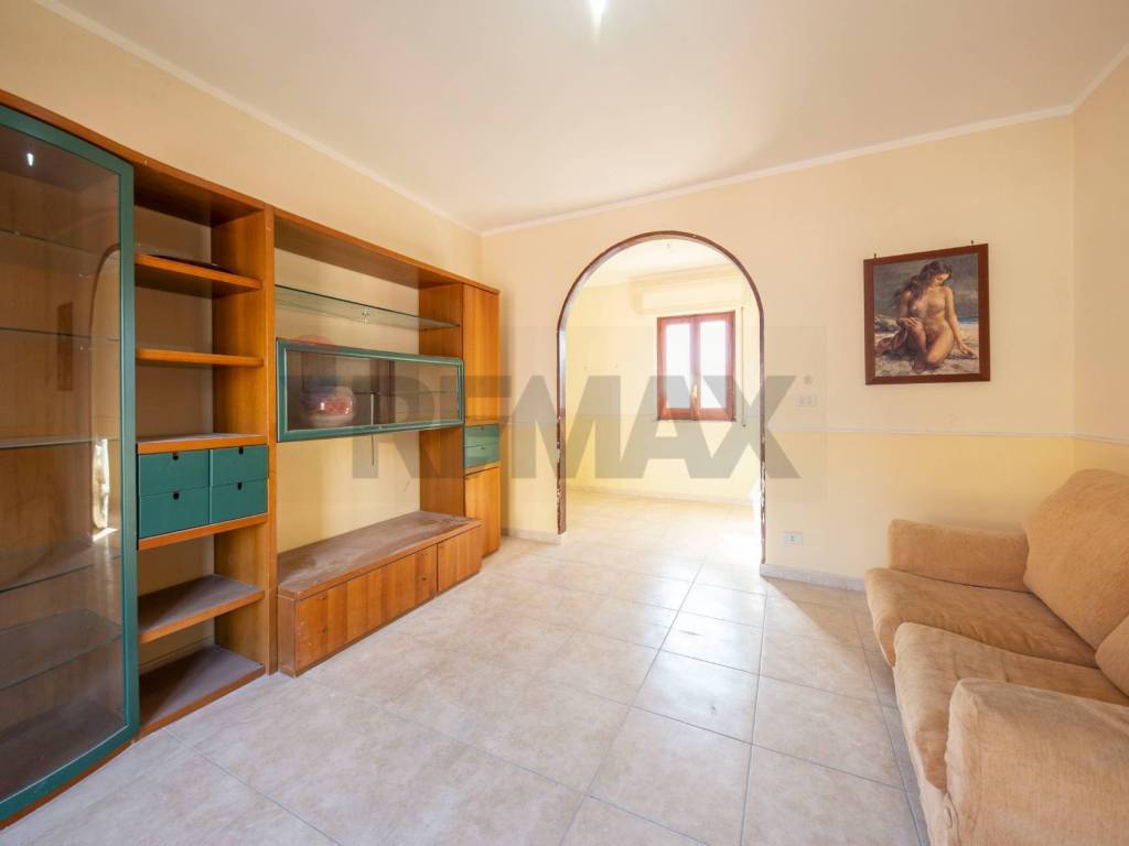 appartamento in vendita ad Aci Catena