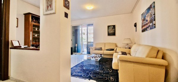 appartamento in vendita ad Aci Catena