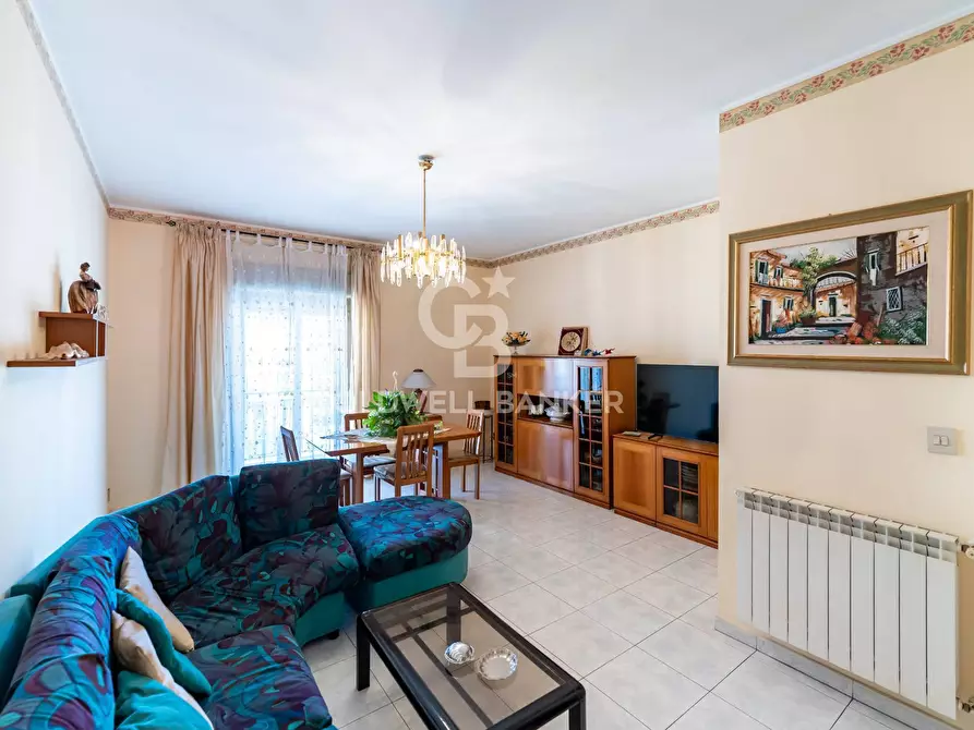 appartamento in vendita ad Aci Catena in zona Aci San Filippo