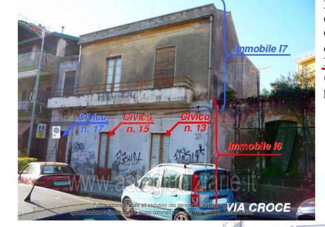 trivano in vendita ad Aci Catena